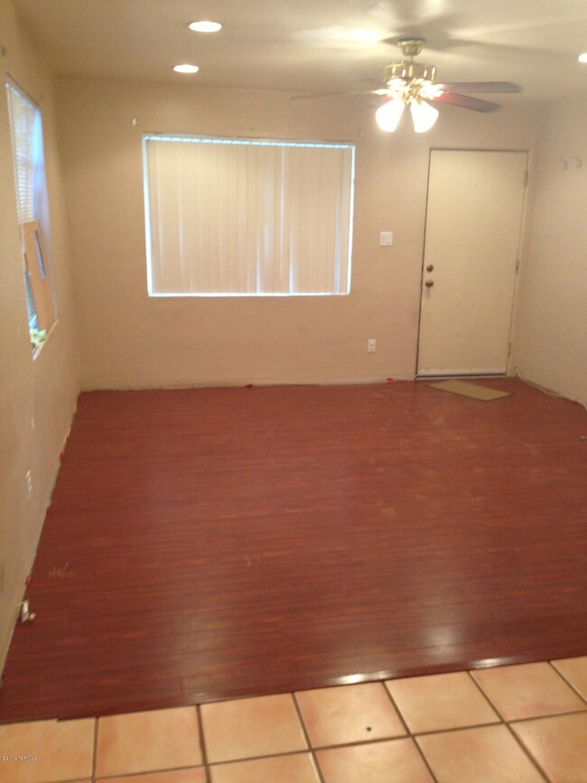 Family room 2