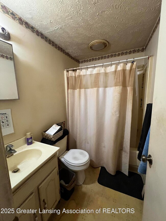 Unit 1 Bathroom
