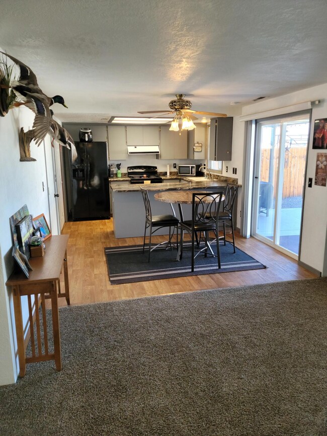 1182 Glengrove Ave, Central Point, OR 97502 - photo 7