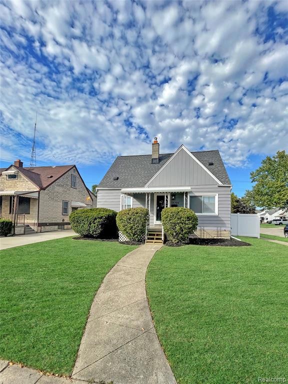 14706 Eureka Rd, Southgate, MI 48195 - photo 2