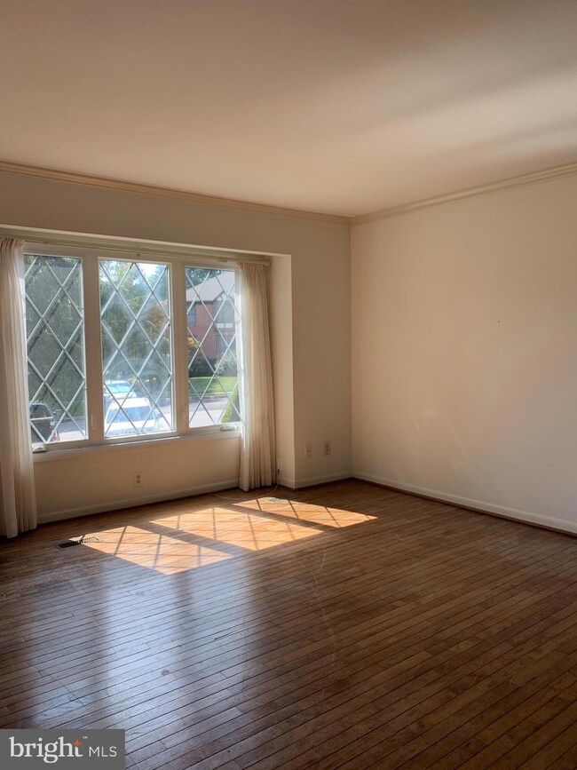 19 Tudor Ct, Lutherville Timonium, MD 21093 - photo 7