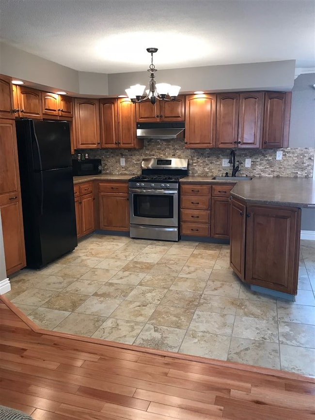 100 Cherry St, Loogootee, IN 47553 - photo 4