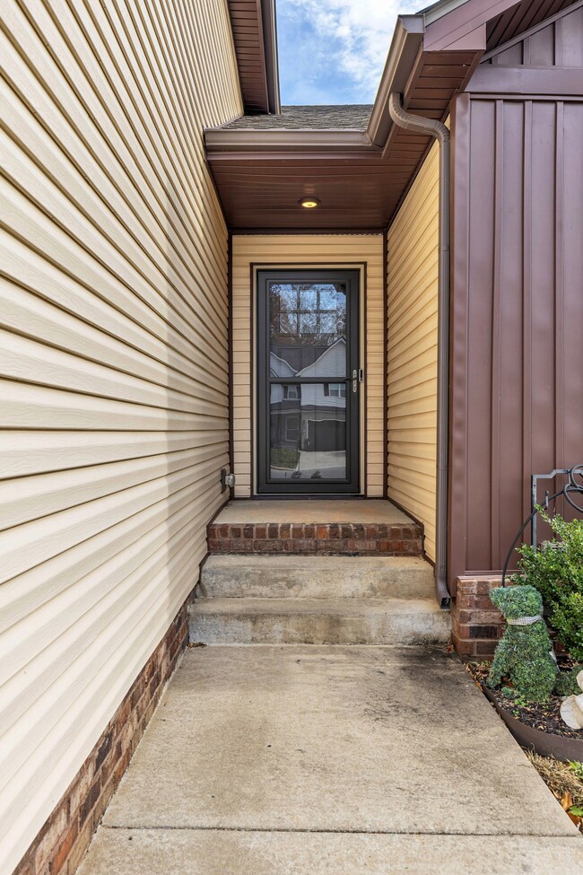 2361 Colston Dr, Clarksville, TN 37042 - photo 5