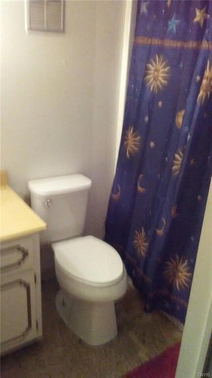 Bottom Unit Bathroom