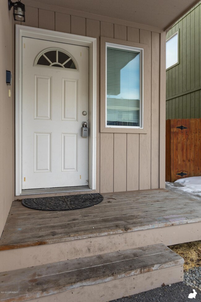 4_EntranceExterior