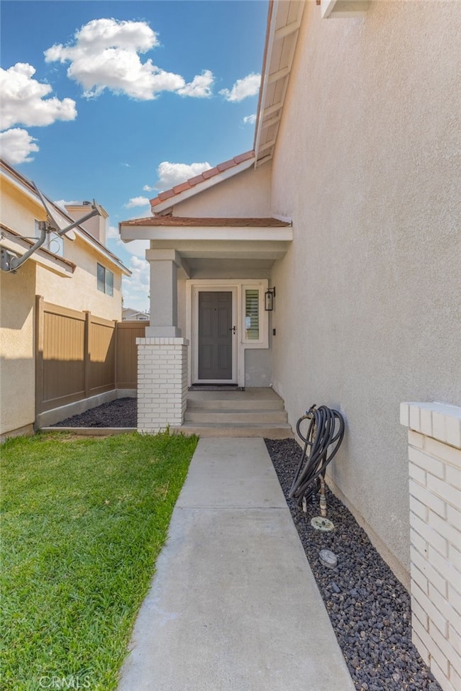 823 Pathfinder Way, Corona, CA 92880 - photo 4