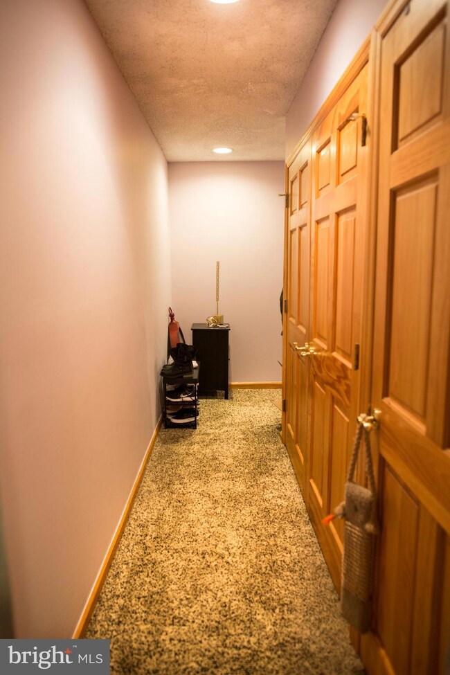 991B Village Round, Allentown, PA 18106 - photo 5