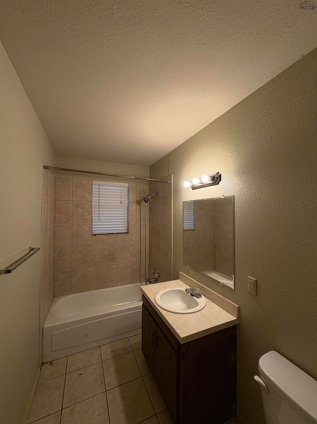 1529 23rd St unit B, Wichita Falls, TX 76301 - photo 5