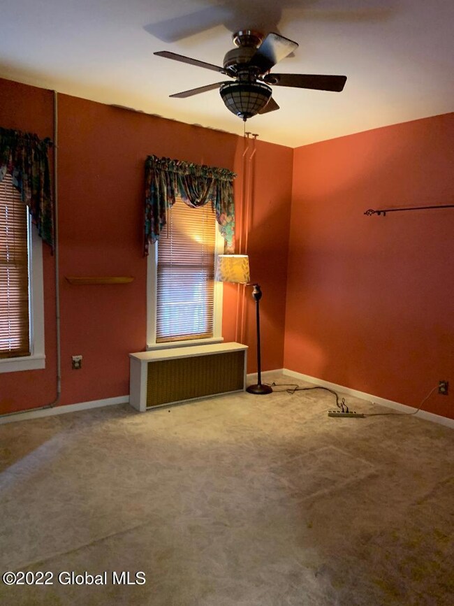 1818_Jerome_Ave_LivingRoom