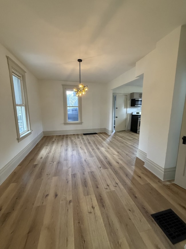 335 North Ave, Sycamore, IL 60178 - photo 7