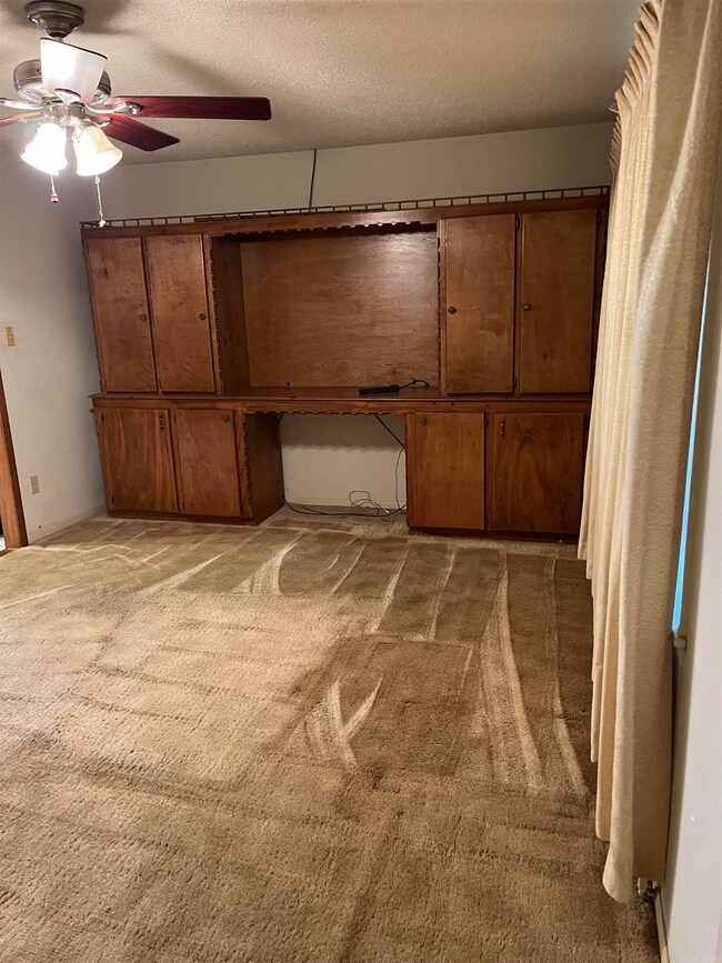 711 Bill Clinton Dr, Hope, AR 71801 - photo 2