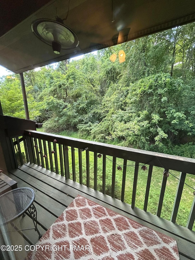 7222 Onawa Ct unit E4, Cresco, PA 18326 - photo 5