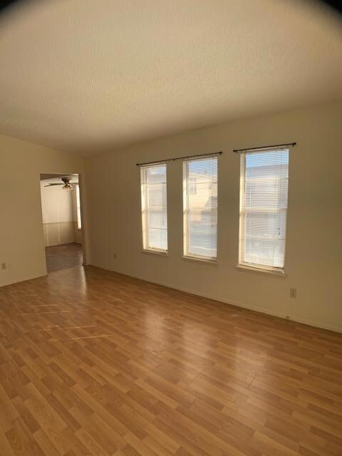 10632 Cuatro Vistas Dr unit D, El Paso, TX 79935 - photo 7