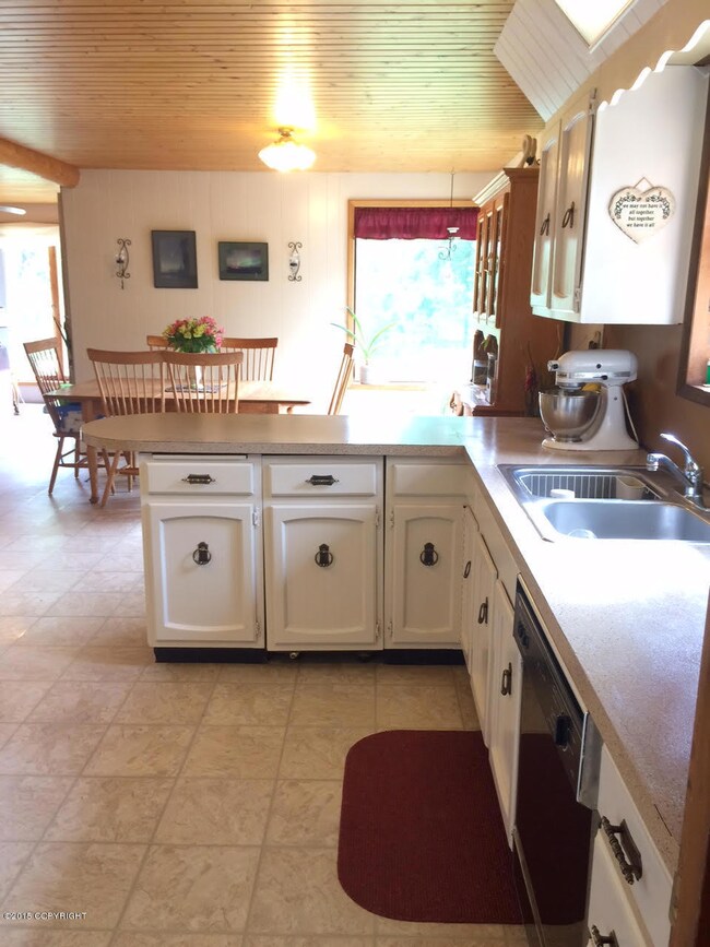 4560 N Wasilla Fishhook Rd, Wasilla, AK 99654 - photo 4