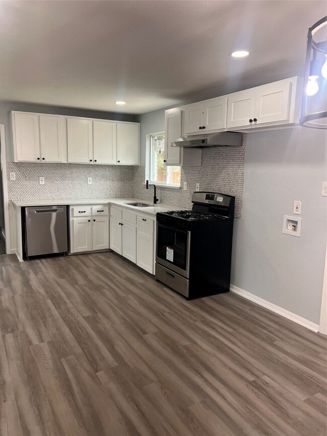 1332 Rosemont St, Mesquite, TX 75149 - photo 6