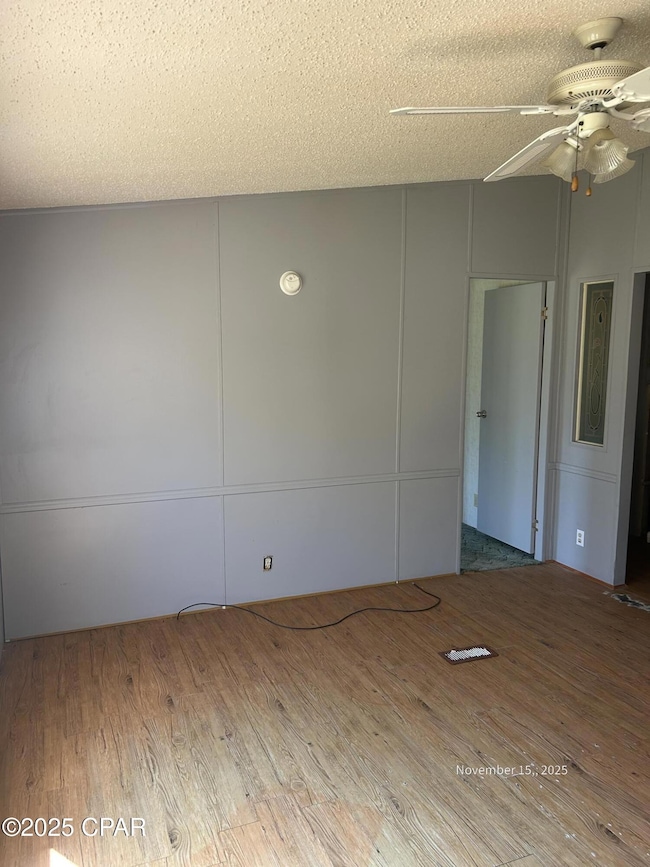 1105 13th St, Southport, FL 32409 - photo 5