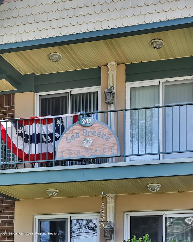 207 13th Ave 10 Belmar NJ-large-002-001-