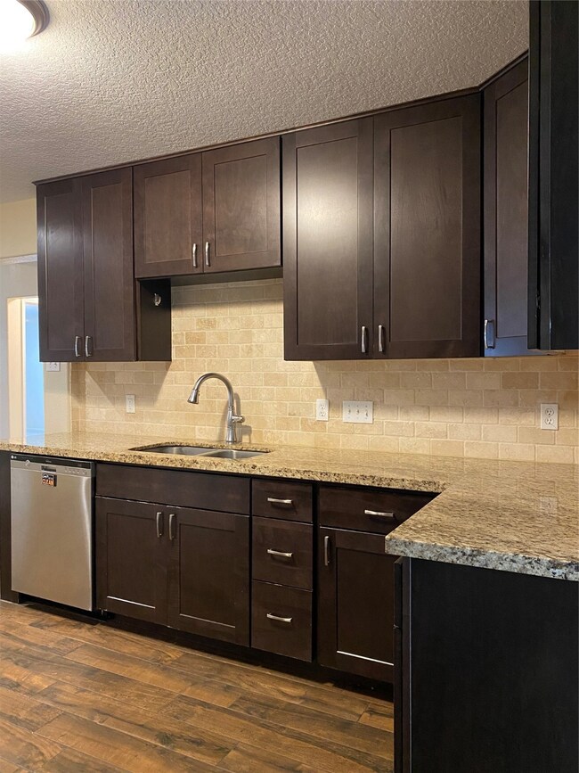 10307 Ince Ln, Houston, TX 77040 - photo 7