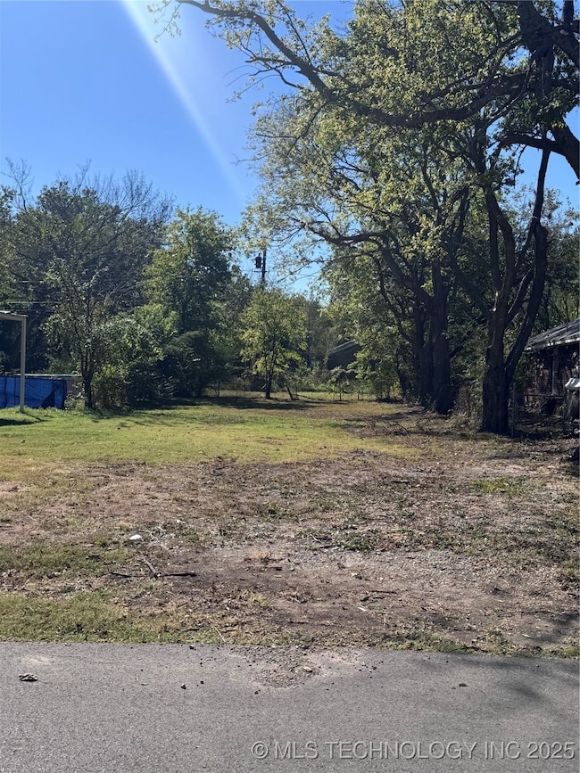 629 W 1st St, Ada, OK 74820 - photo 2