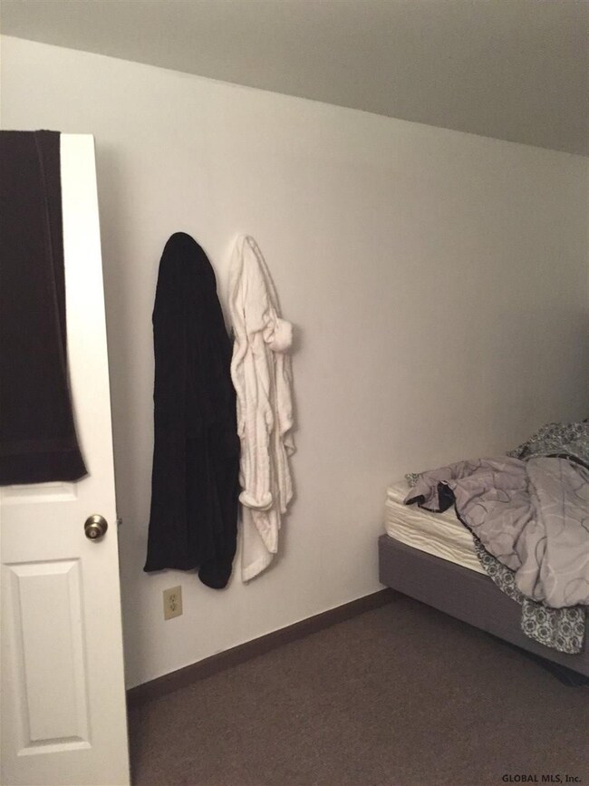 72 Hoffman Ave, Albany, NY 12209 - photo 4