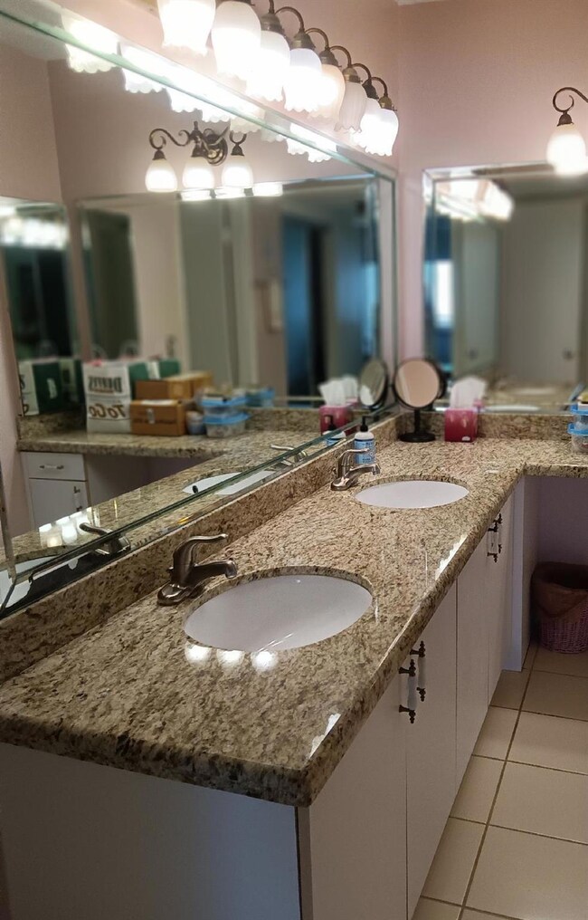 5851 Camino Del Sol unit 204, Boca Raton, FL 33433 - photo 6