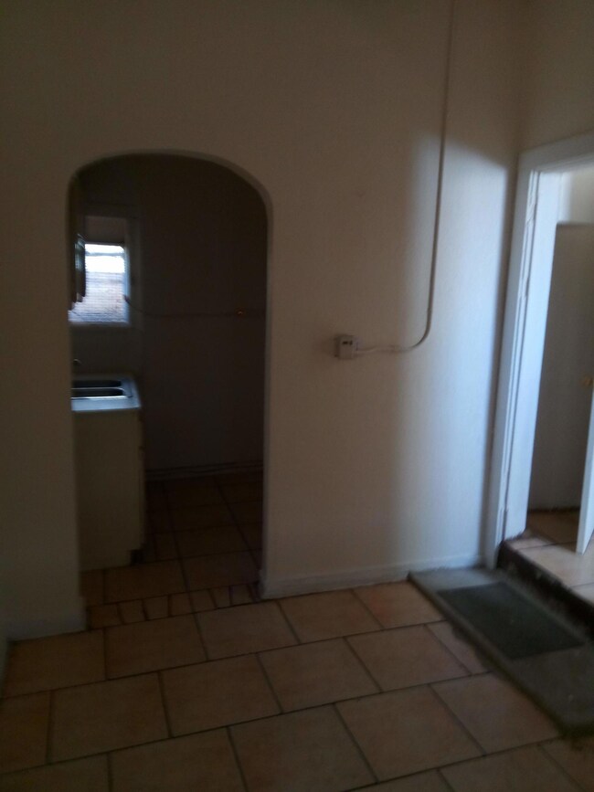 2530 San Diego Ave, El Paso, TX 79930 - photo 6