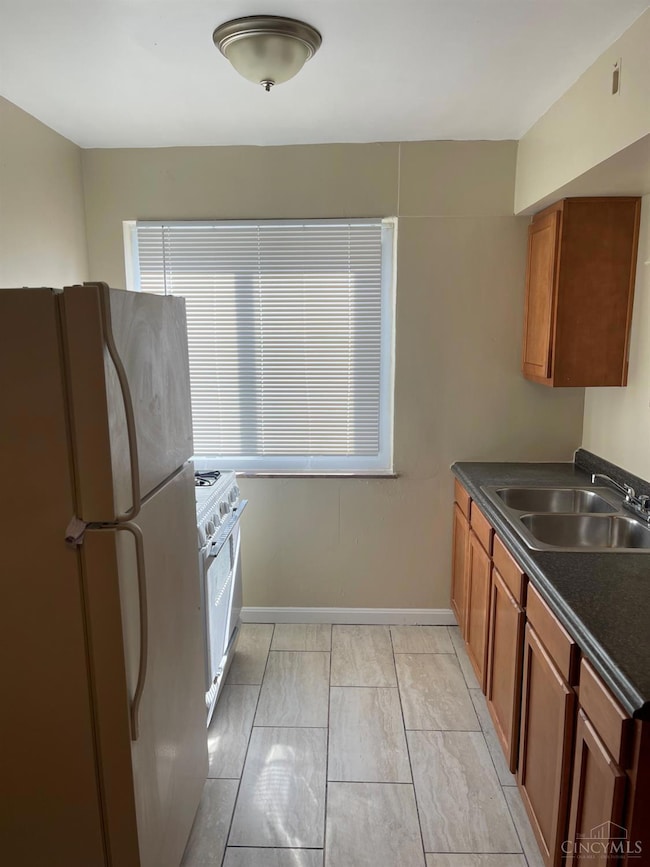 6211 Kennedy Ave, Cincinnati, OH 45213 - photo 2