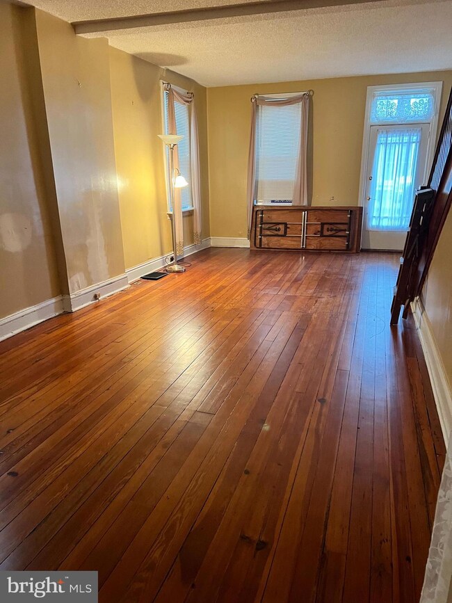 132 E Antietam St, Hagerstown, MD 21740 - photo 5