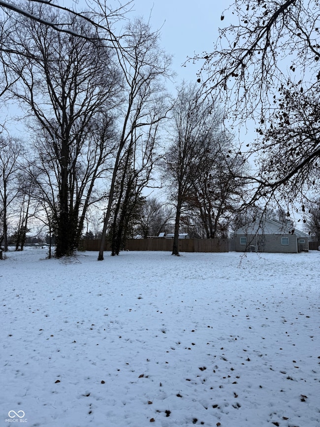 3427 N East St, Columbus, IN 47203 - photo 3