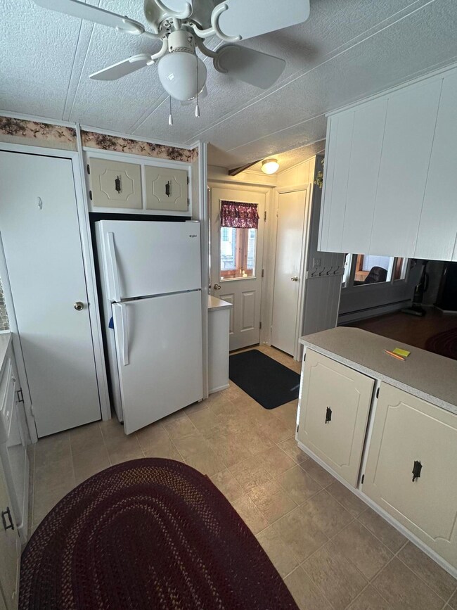 155 Cedar St, Millinocket, ME 04462 - photo 7