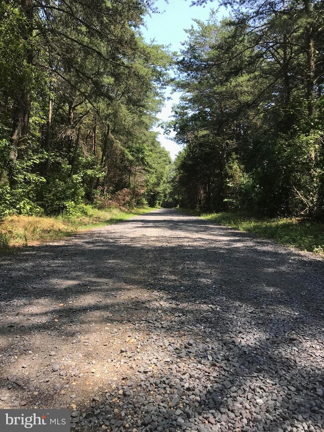 51 River Dr, Millville, NJ 08332 - photo 2