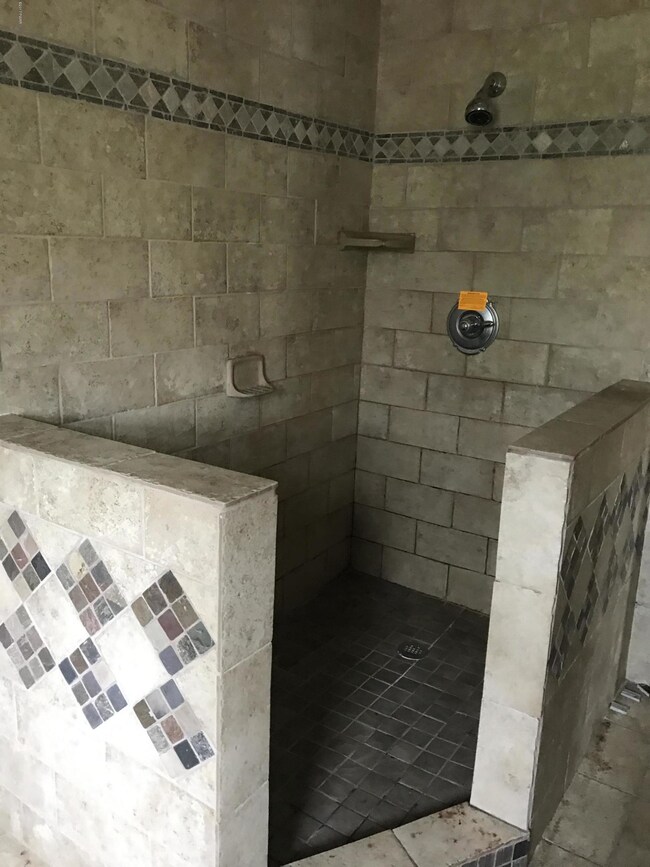 146 Weasel Rd, Dingmans Ferry, PA 18328 - photo 6