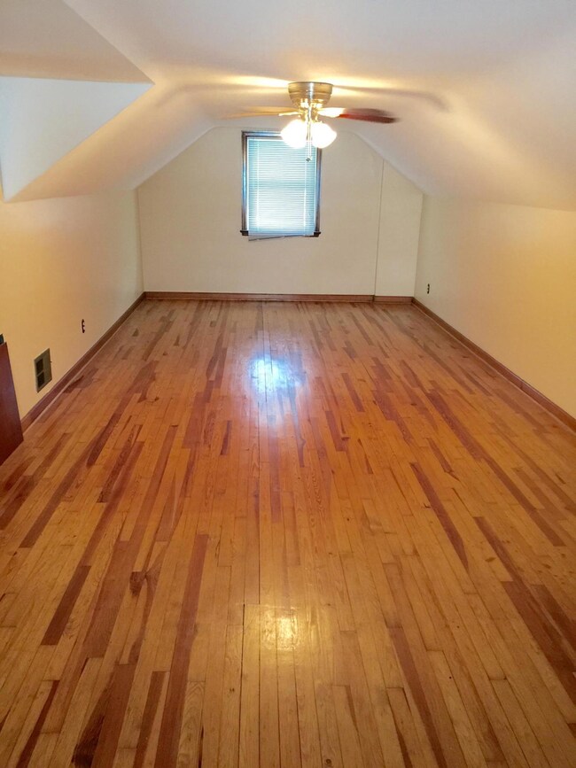 58 S Algonquin Ave, Columbus, OH 43204 - photo 6