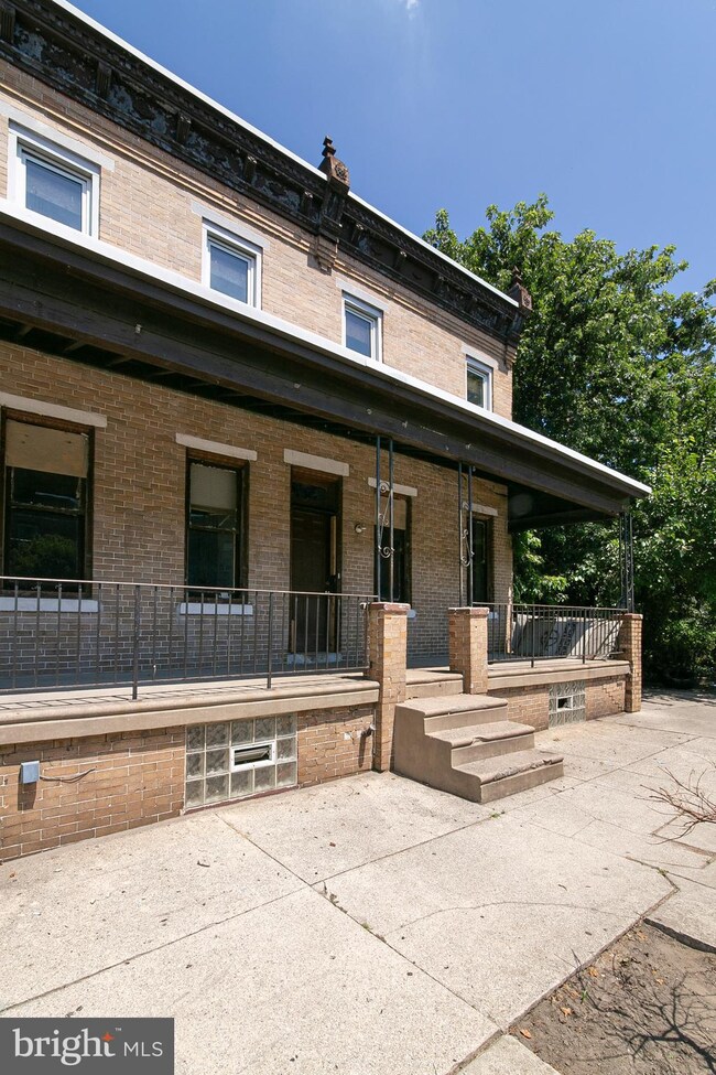 1027 Spruce St, Camden, NJ 08103 - photo 5