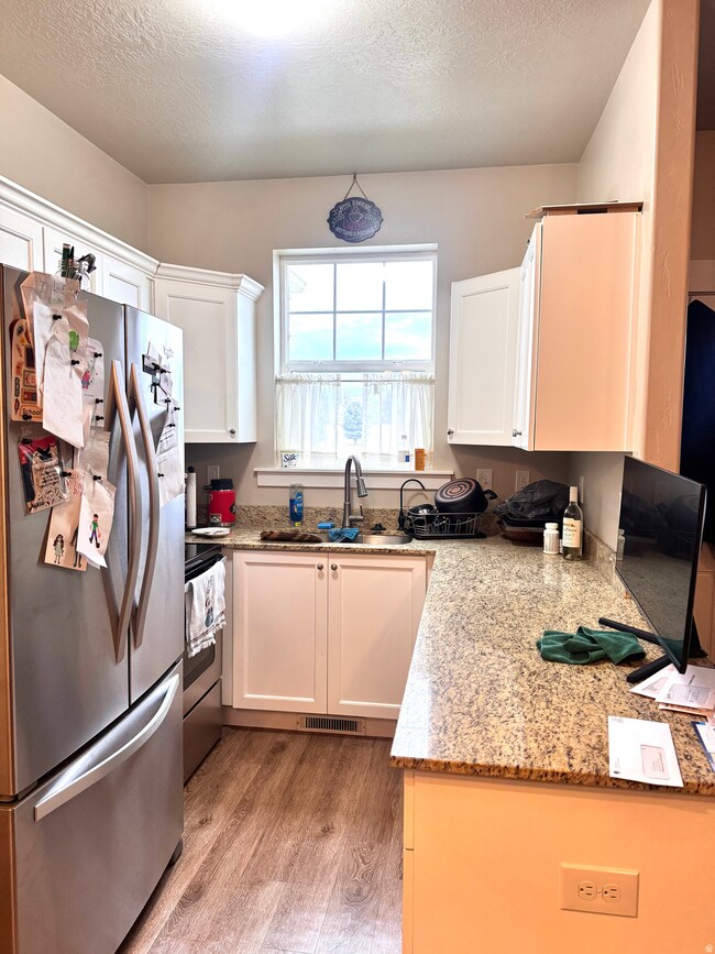 1754 E Skyline Dr unit K2, Eagle Mountain, UT 84005 - photo 4