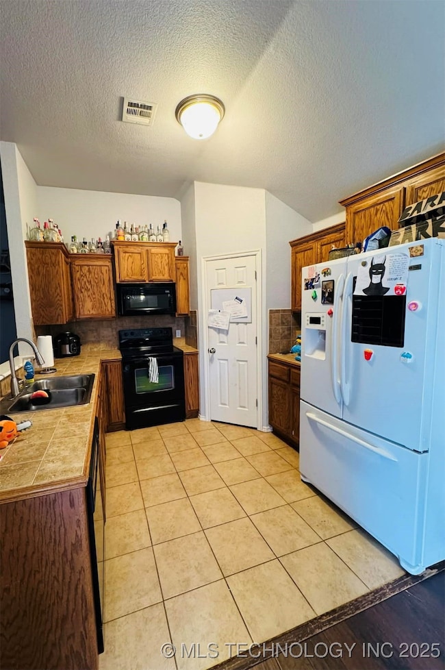 4008 Red Apple Cir, Moore, OK 73160 - photo 6