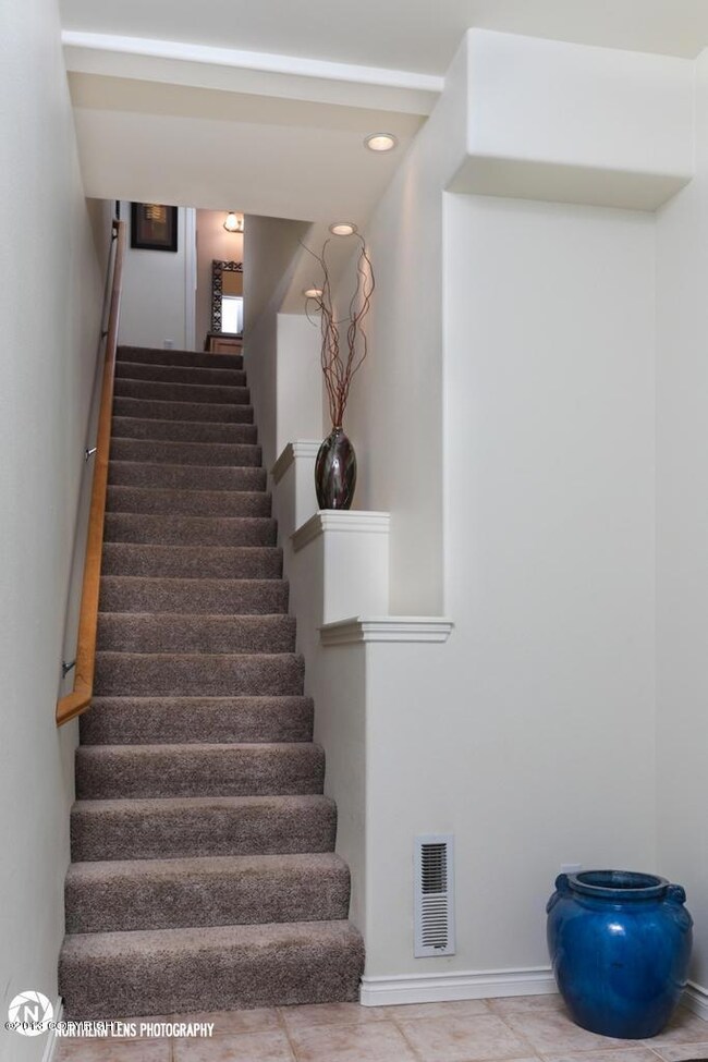 6EntranceStairs