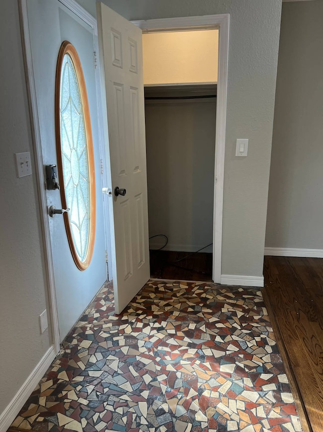 9171 E Newton St, Tulsa, OK 74115 - photo 2