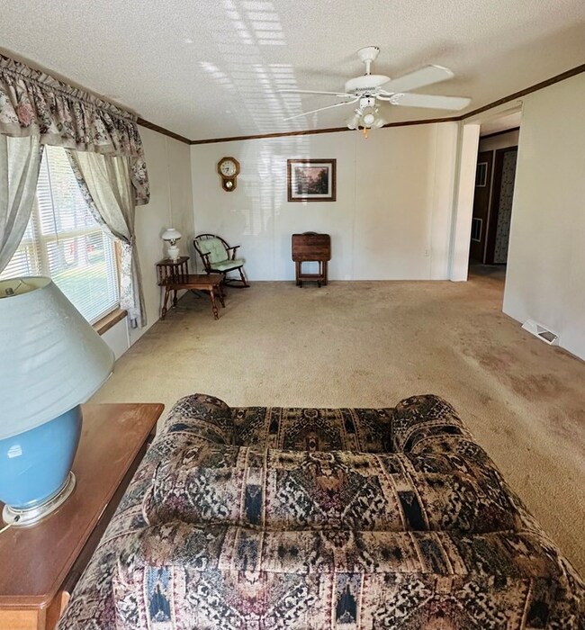 519 E River St, Orange, MA 01364 - photo 6