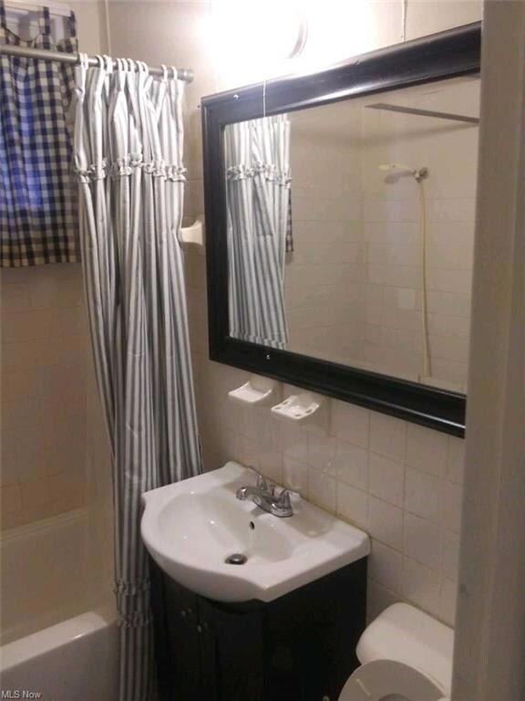 236 Locust St, Coshocton, OH 43812 - photo 7