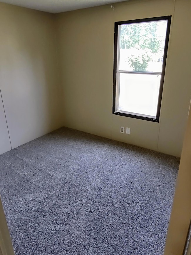 217 Creekview Dr, Battle Creek, MI 49037 - photo 6