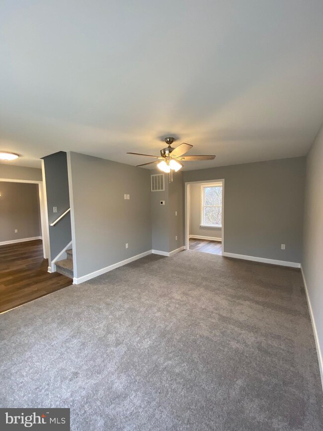 491 Stonewall St, Strasburg, VA 22657 - photo 3