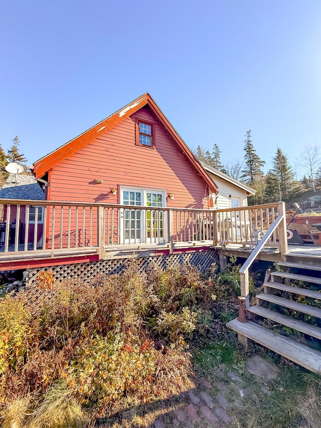 24 Old Harbor Rd, Vinalhaven, ME 04863 - photo 2
