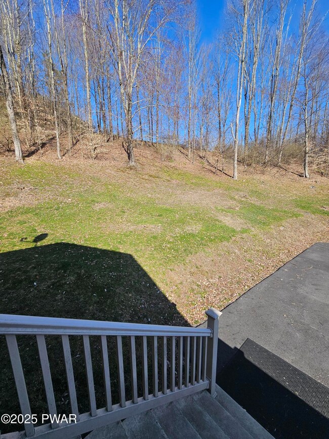 27 Bryant Rd, Honesdale, PA 18431 - photo 5