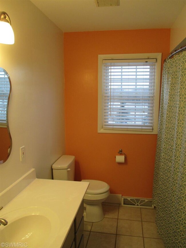 1045 64th St SW, Byron Center, MI 49315 - photo 4