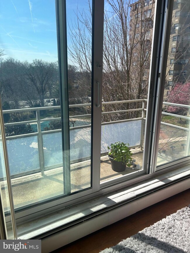 Radnor House unit 323, Bryn Mawr, PA 19010 - photo 6