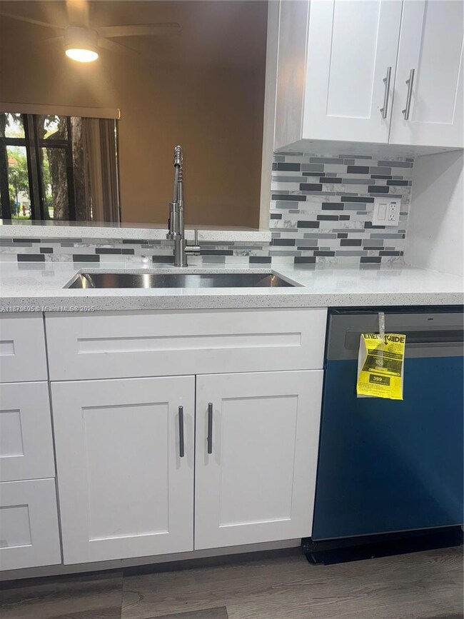 3183 Coral Lake Dr unit 3183, Coral Springs, FL 33065 - photo 3