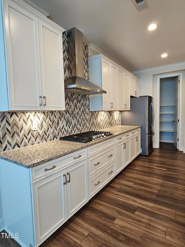 Kitchen 4