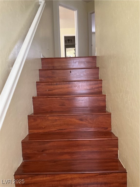 5297 Tipper Ave, Las Vegas, NV 89122 - photo 6