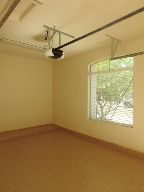 Garage 2